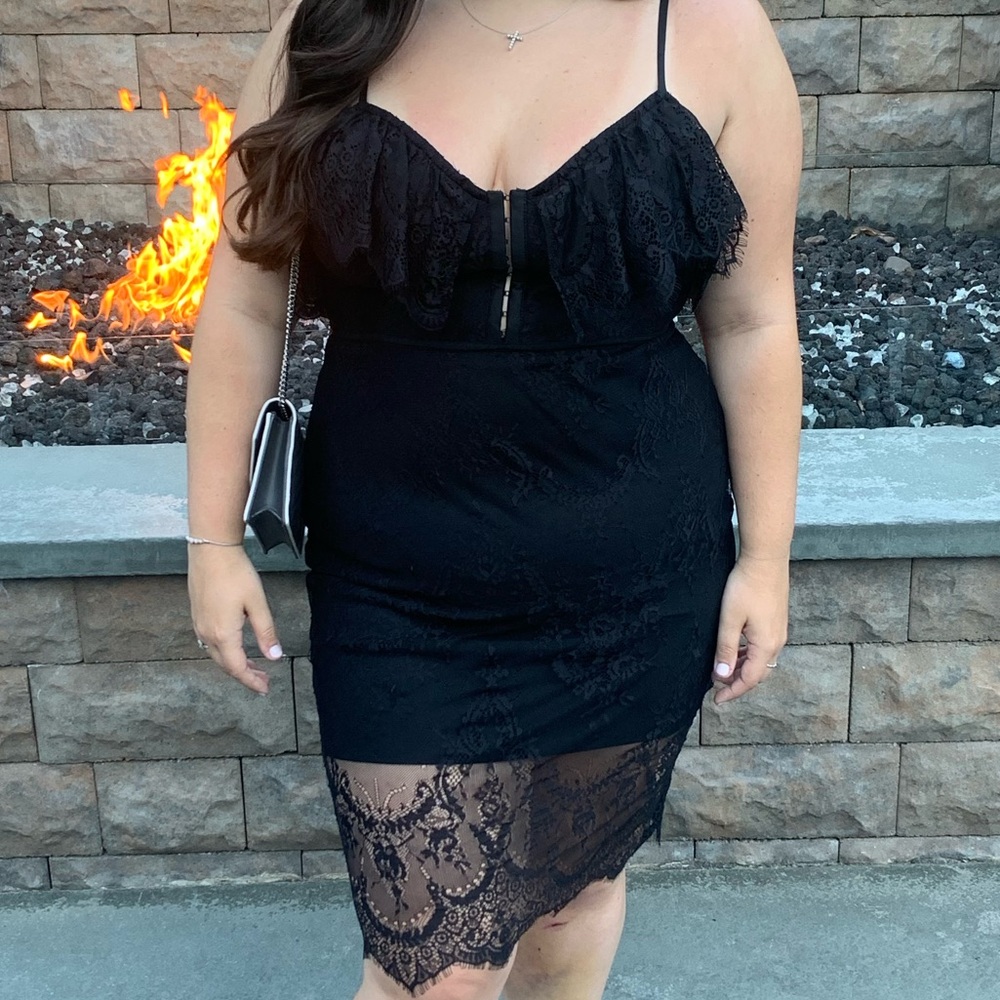 Black Lulus Lace dress